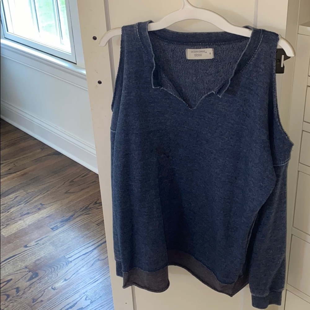 long sleeved cutout top